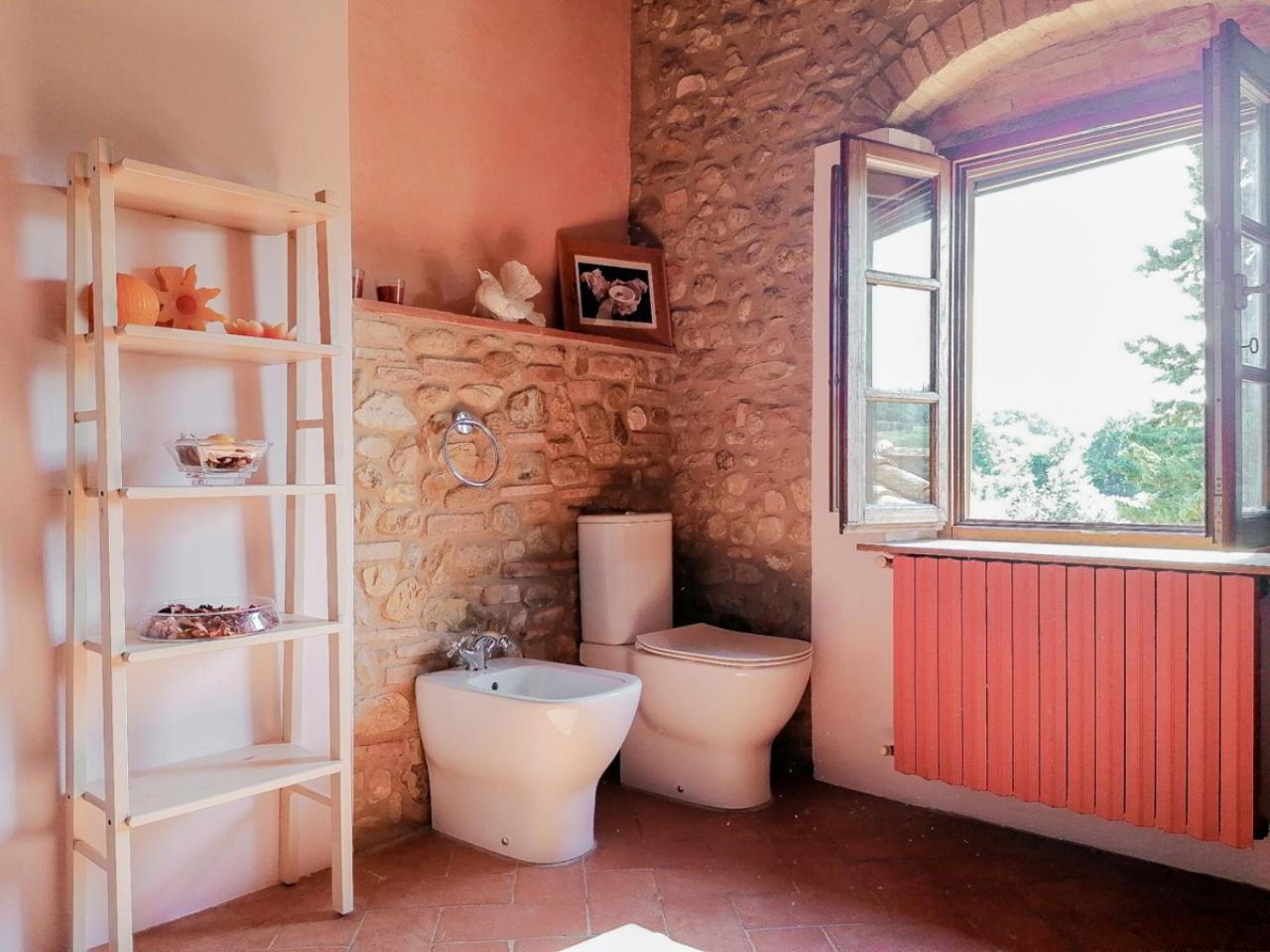 Torre Di Polvereto مونتيزبيرتولي الغرفة الصورة