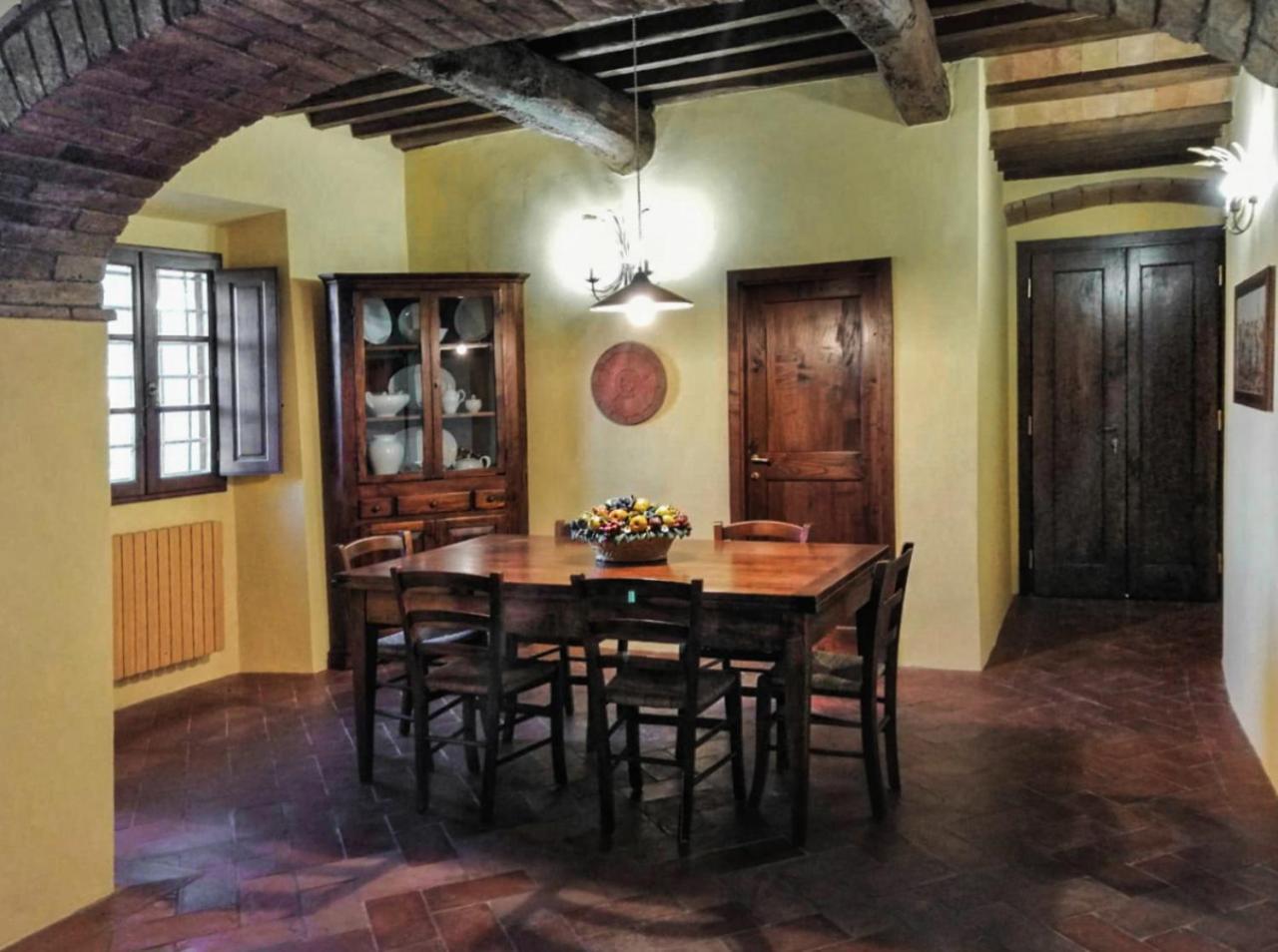 Torre Di Polvereto مونتيزبيرتولي الغرفة الصورة